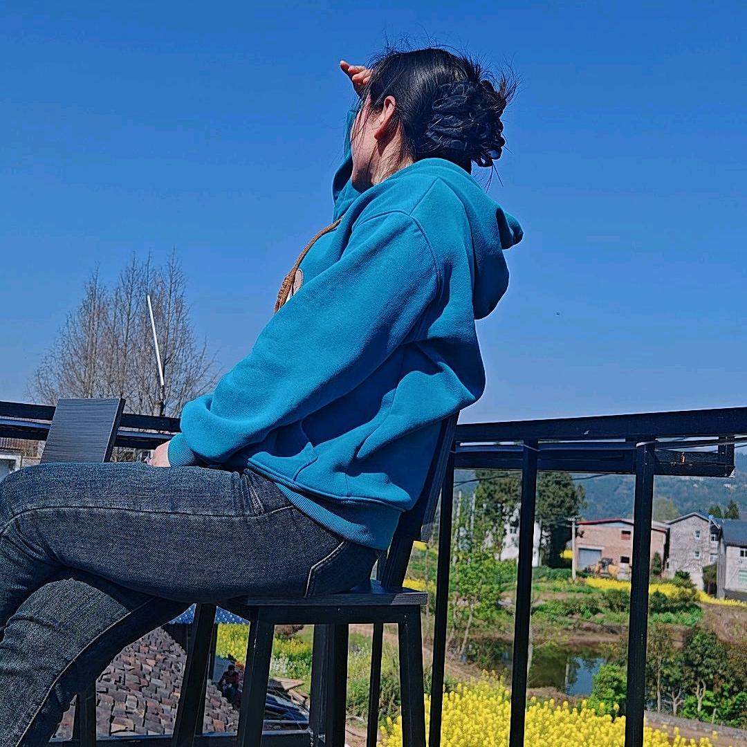 平昌良宏家具-英姐