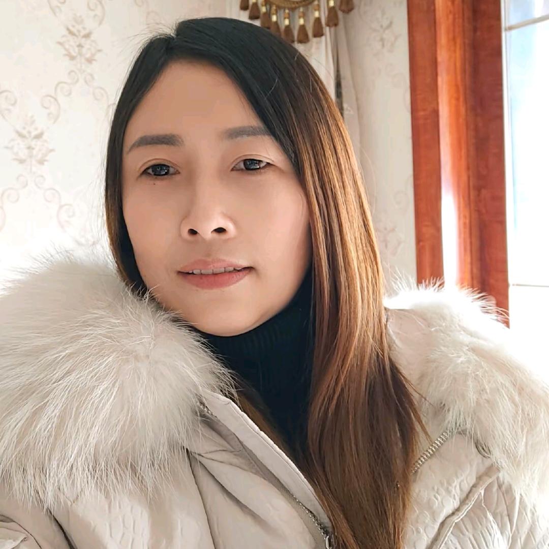 何姐