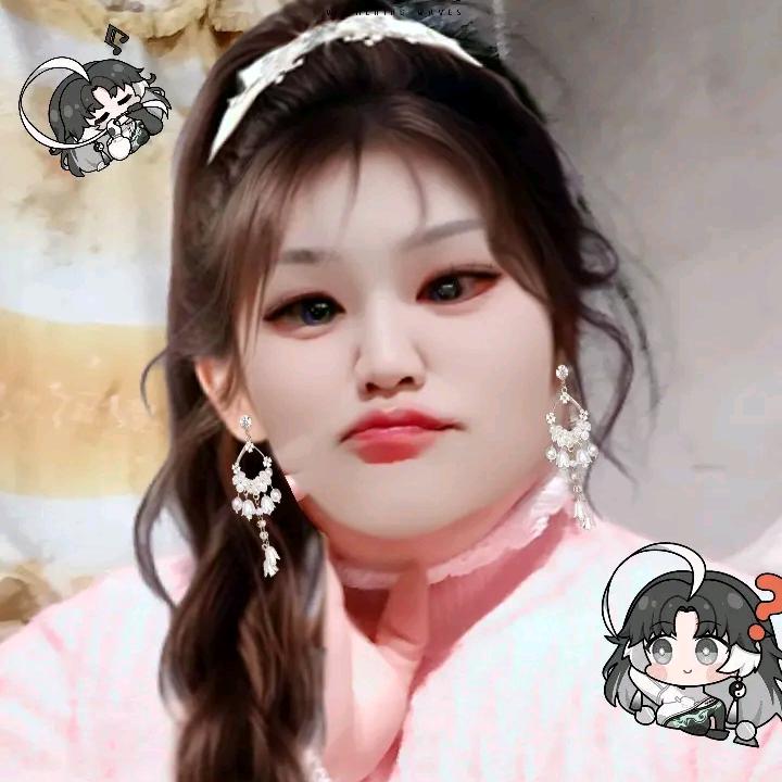 小玫瑰花单身女人