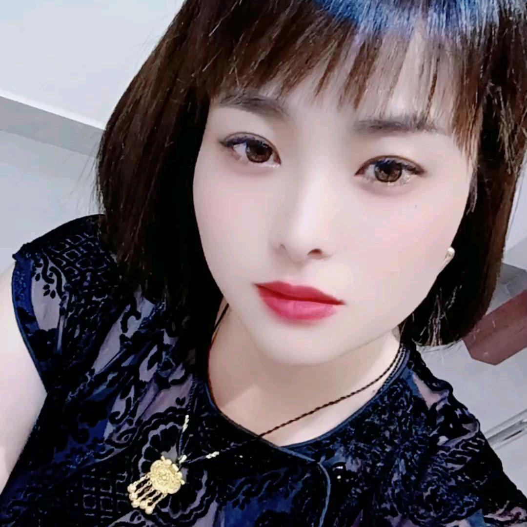 G.M闺蜜女装金堂店