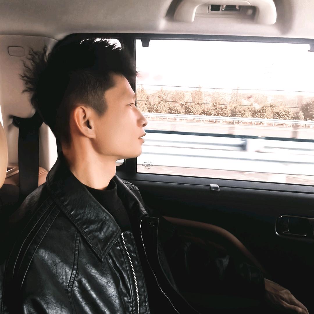 小淇哥旅行（新疆冬季带队）