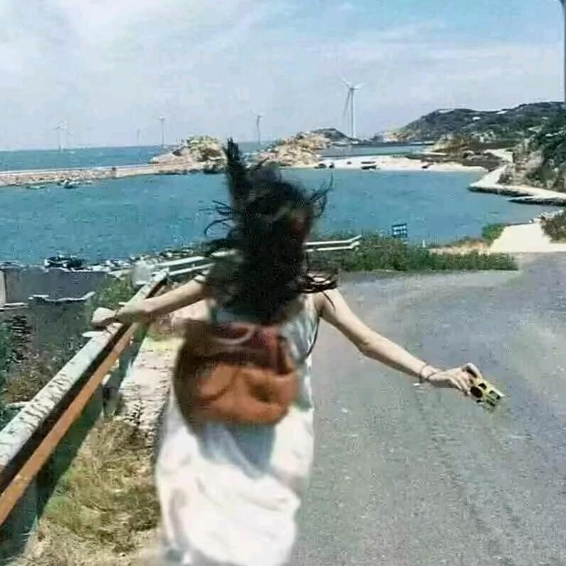 鹿书意✨