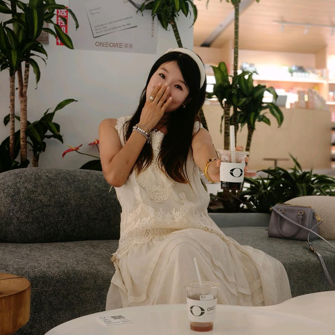 小芳芳有点皮