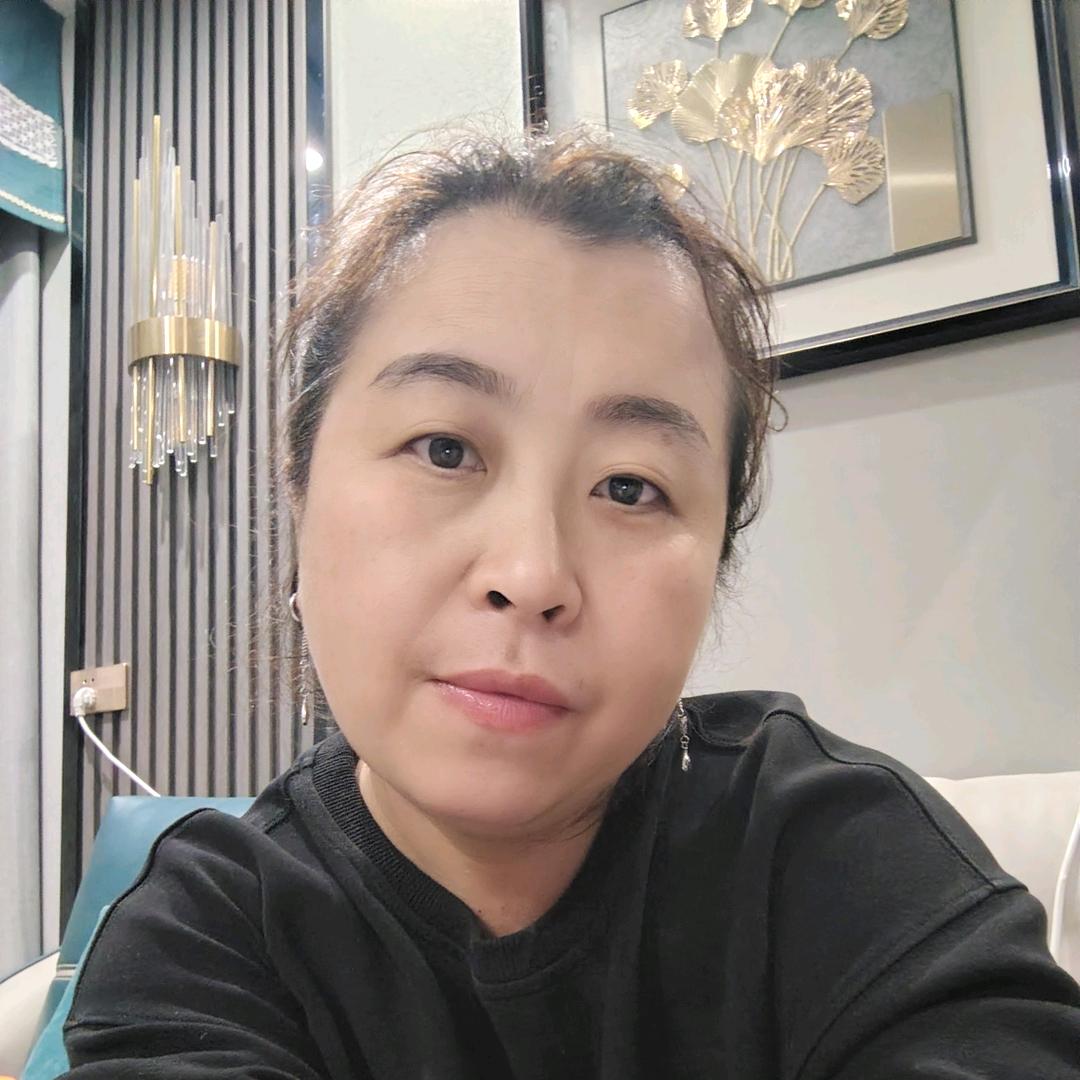 79年的🐏子姐