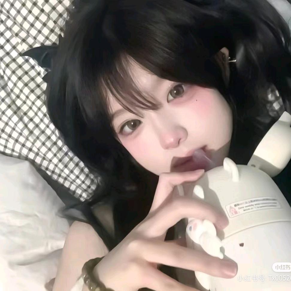 小佳爱吃香菜🥝