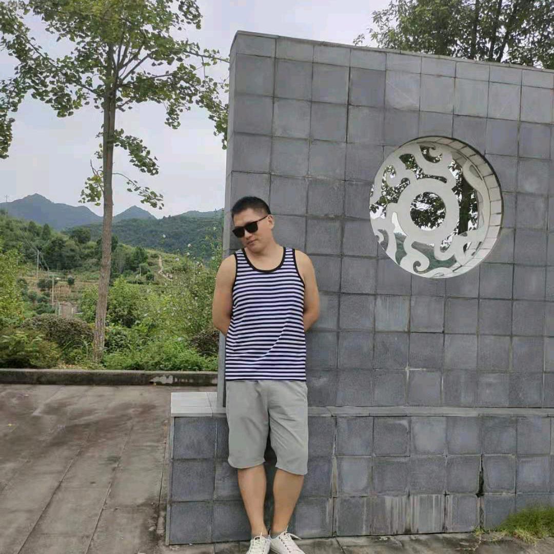周东东
