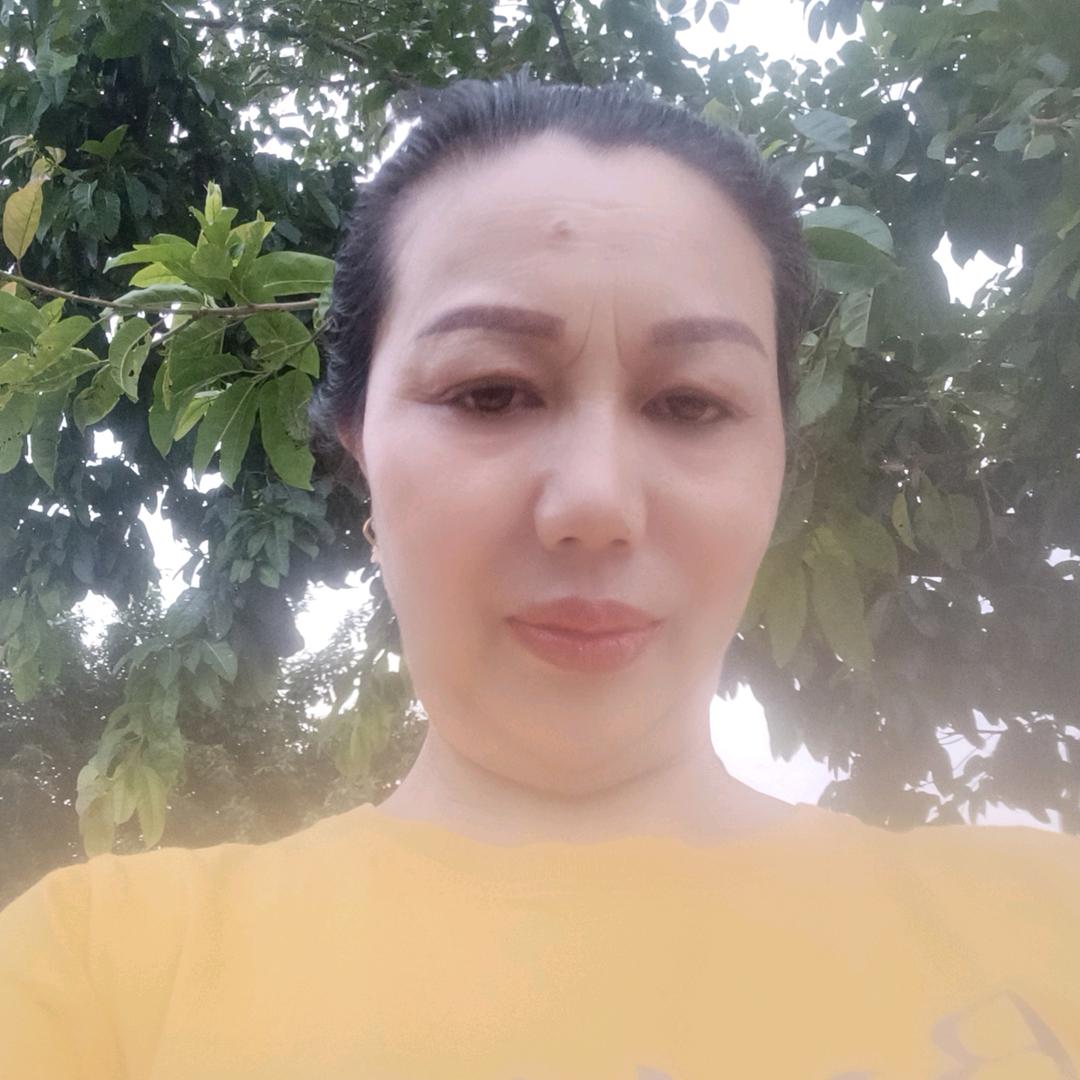 开心姐编歌不定时开播《橱窗🈶好物》