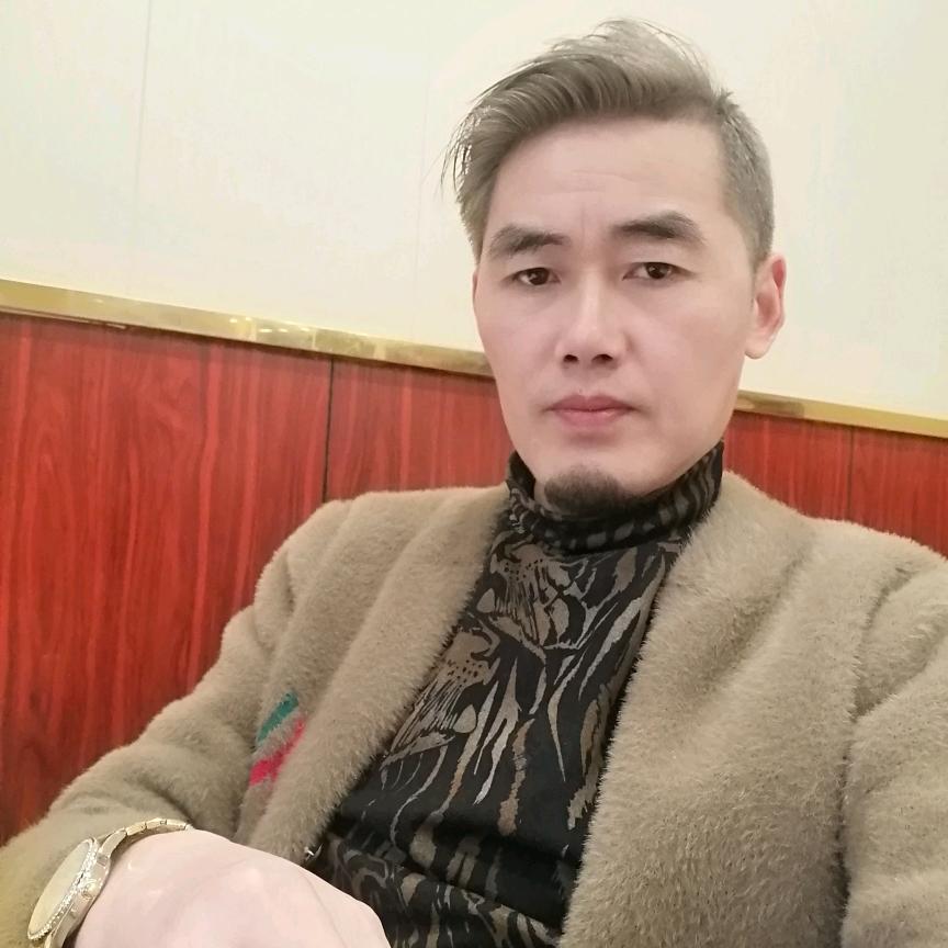 龙大少