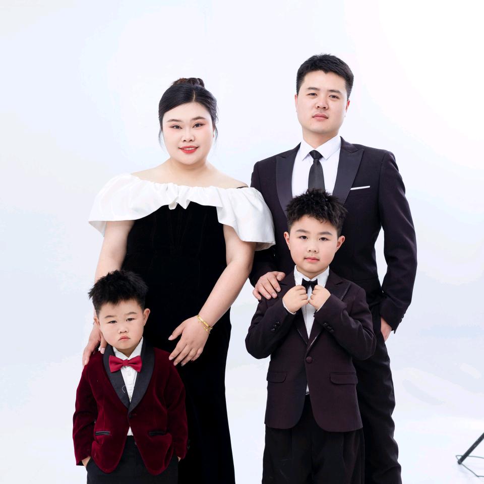 两百万👨‍👩‍👦‍👦嫲嫲