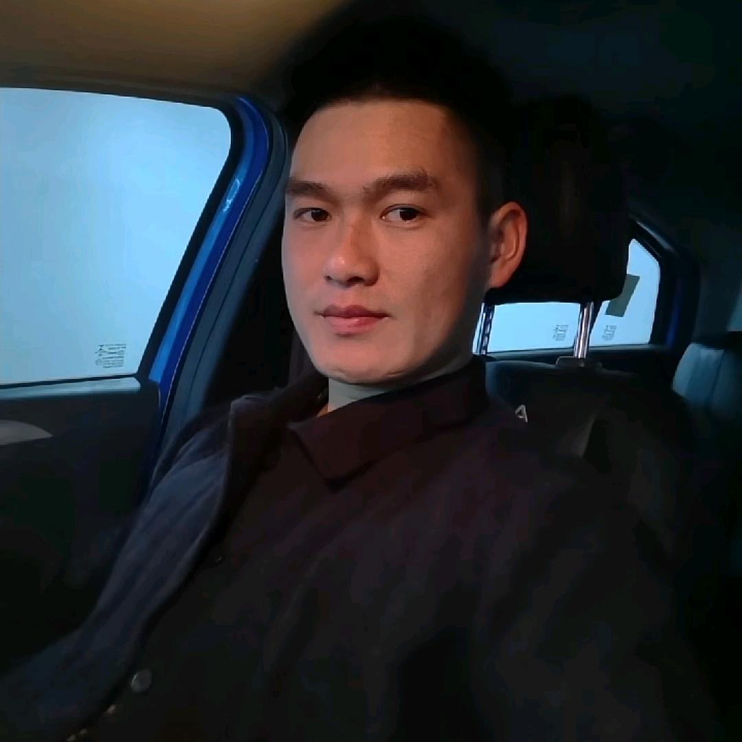 墨小陌