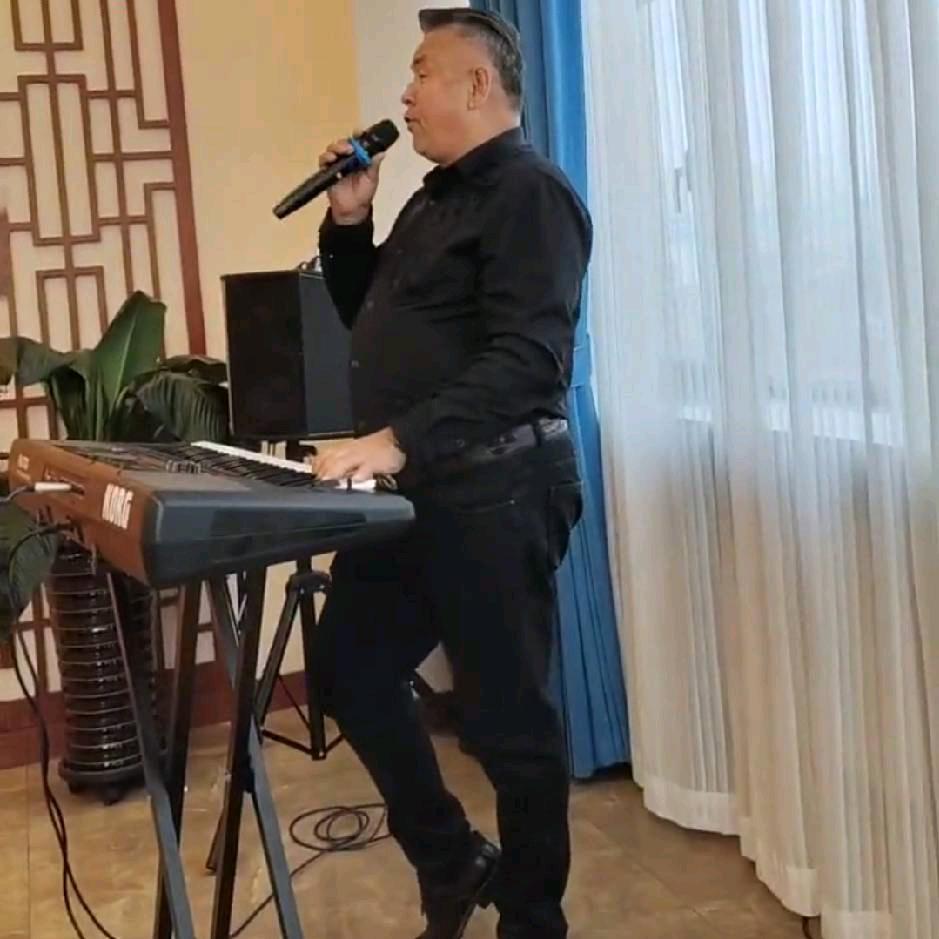 爱飞🎸🎵