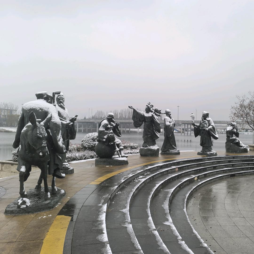 天长地久，相见是朋友。