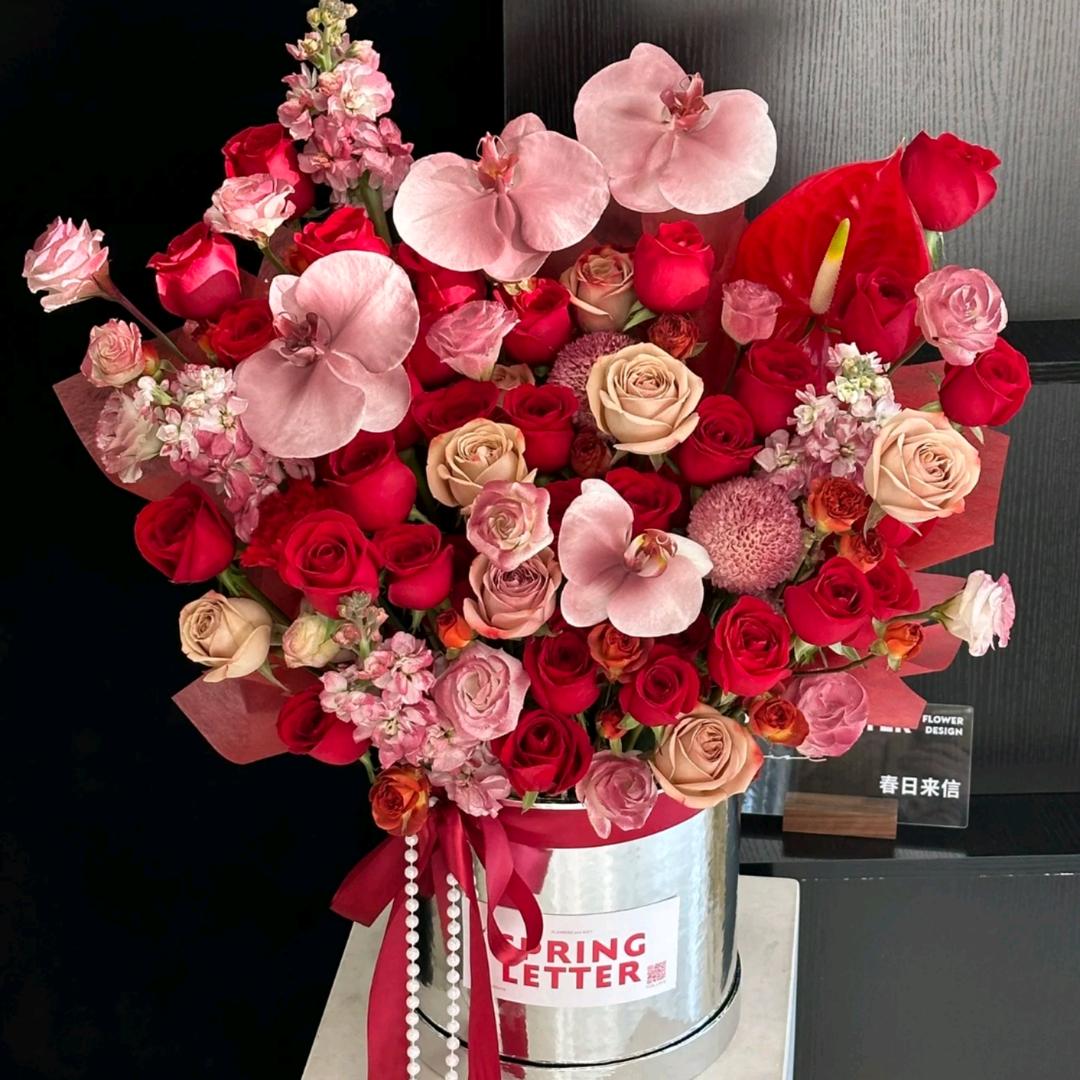 孟关花拾间花艺