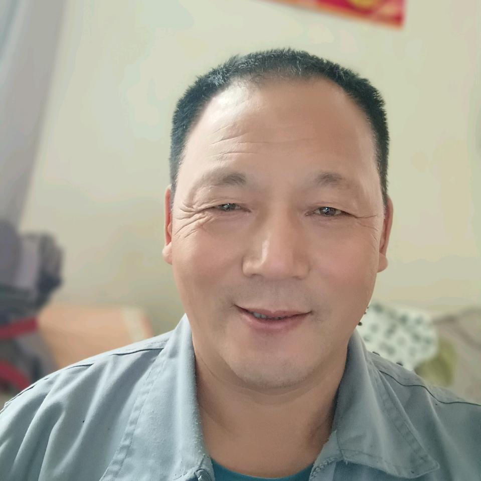 何家万