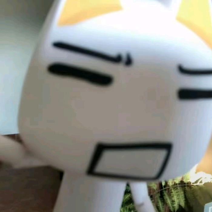 T_T头像