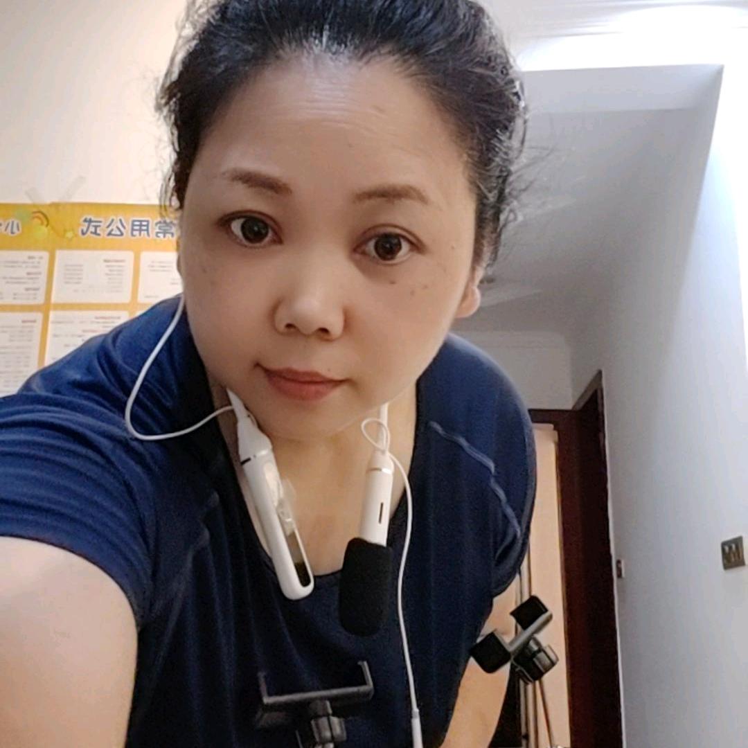 蓉尔吖（户外走播下午2.40开播）