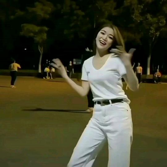 凤朵朵《李记渔鸡利水煮套餐》抖音百货