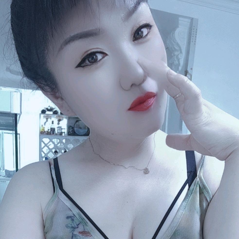 何颖