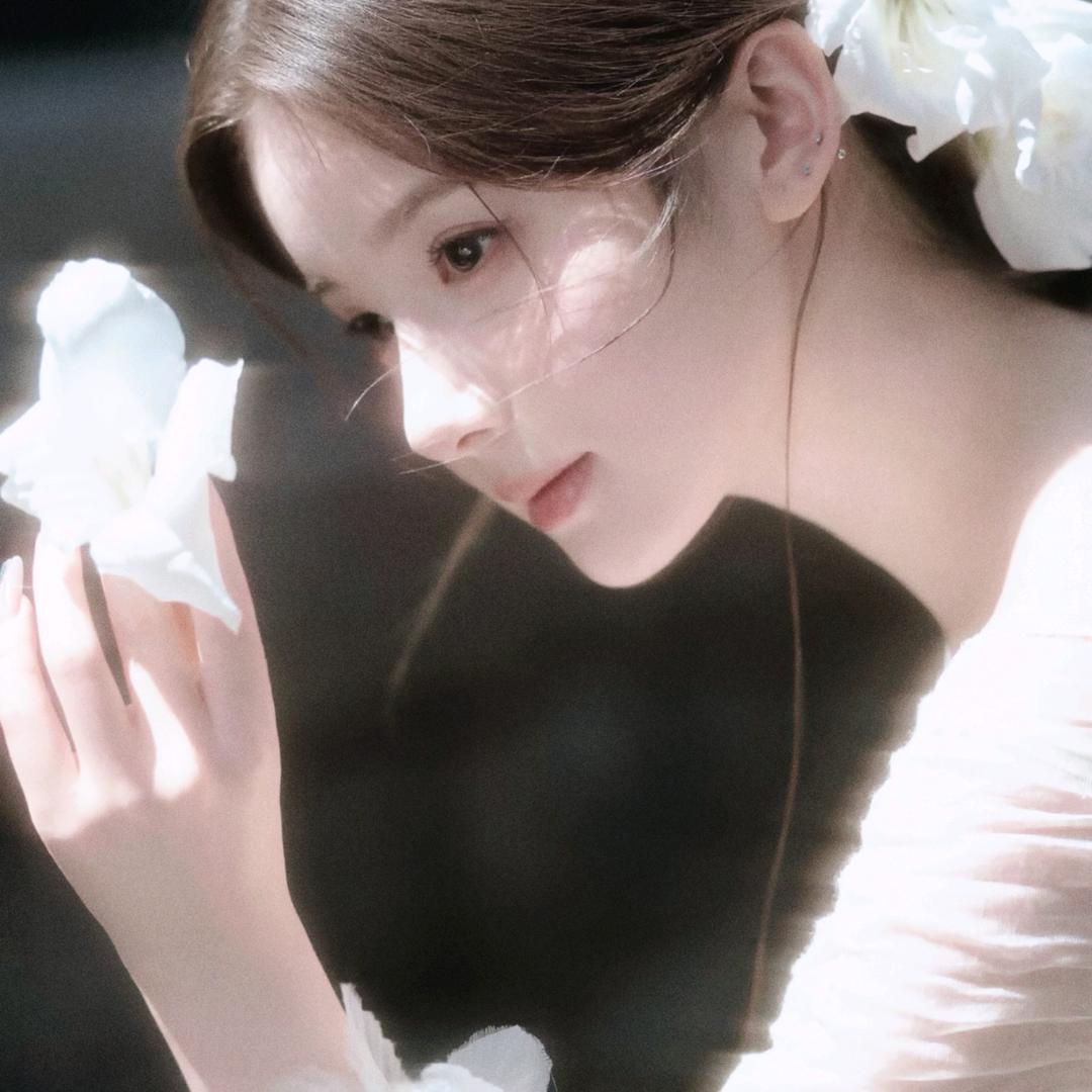 沉默地中海女士