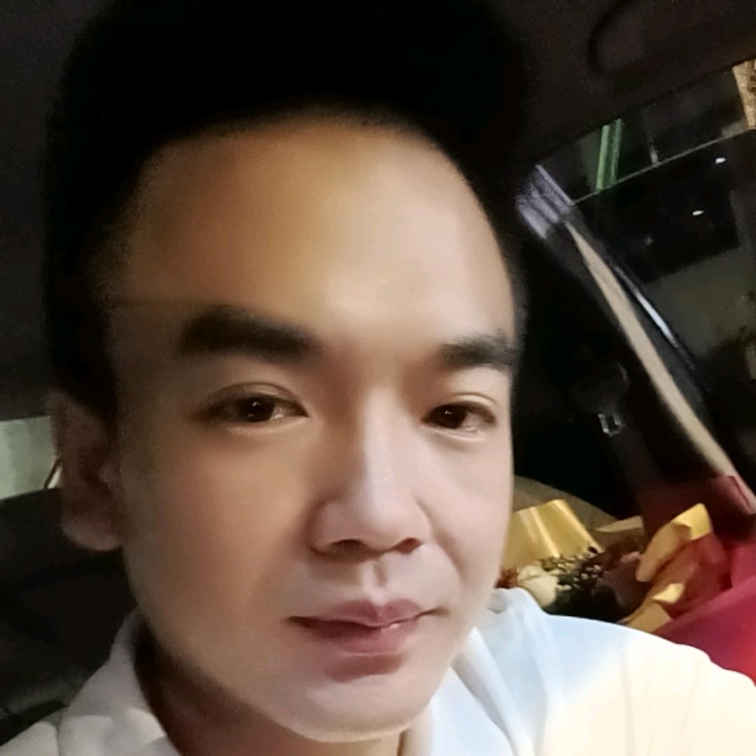 为了生活陪陪富婆