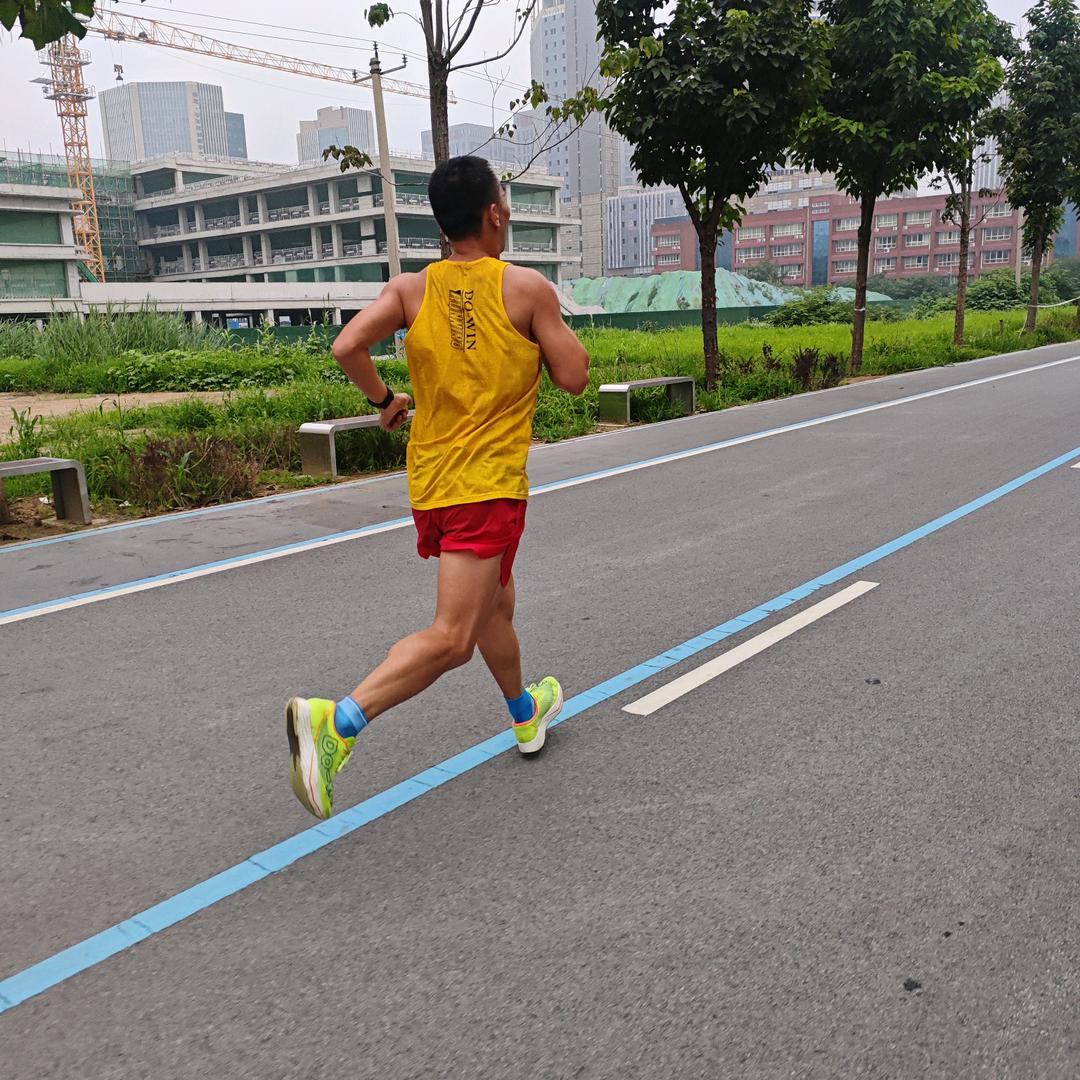 奔跑的刘先生✨