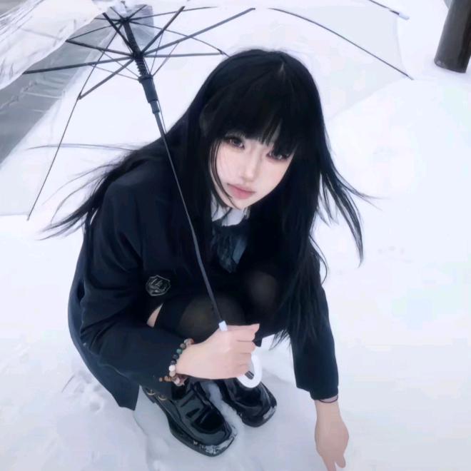 阿雨.