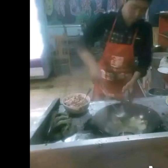 顶校火车站兴仁杨氏特色包浆豆腐。