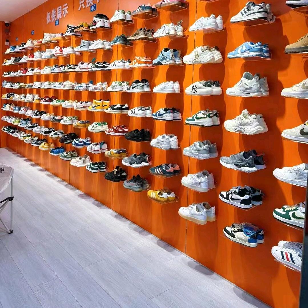 依诺男鞋批发城