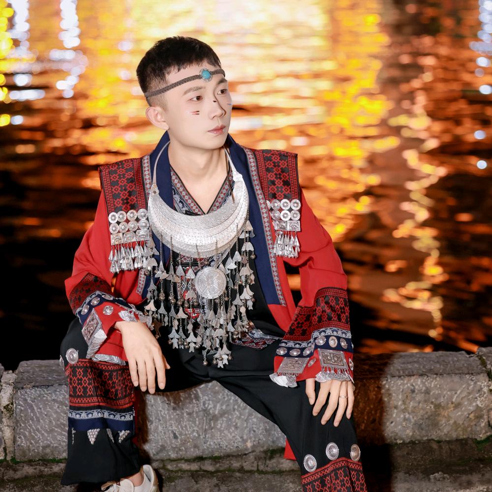 风雨同周 申官发财🧡ྀི💛ྀི❤️ྀི