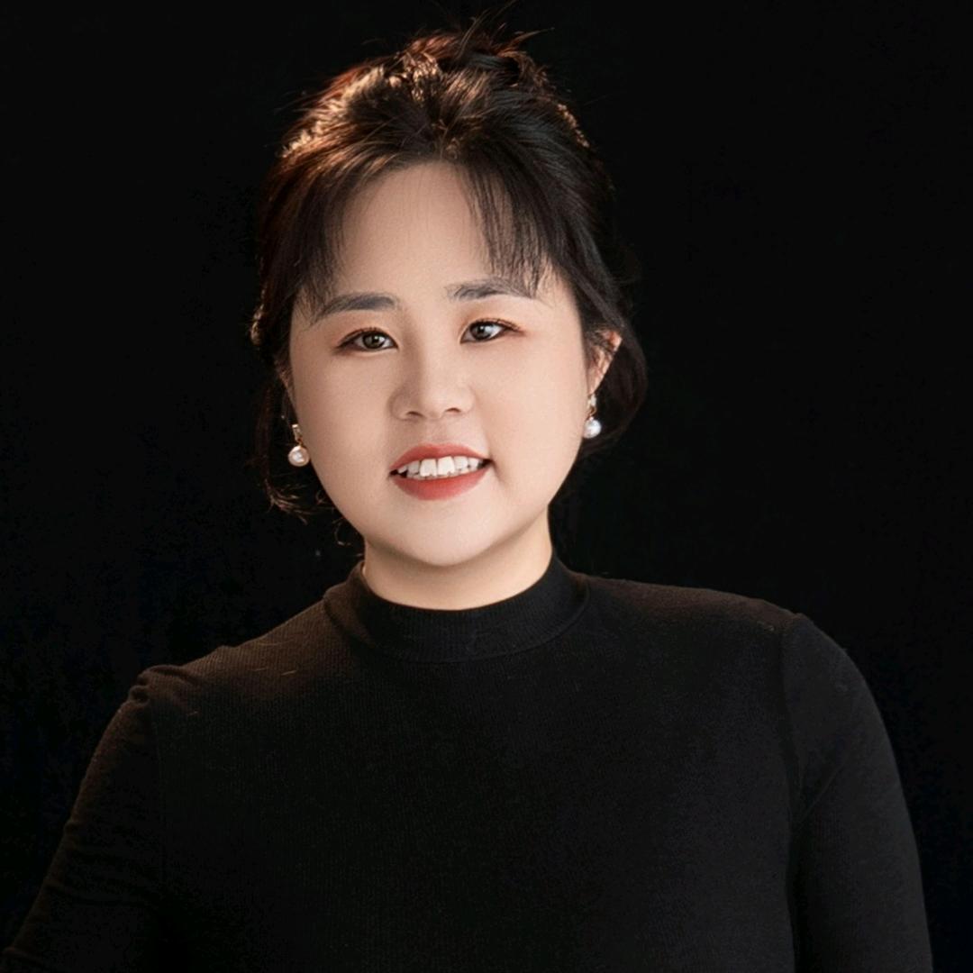 佳佳