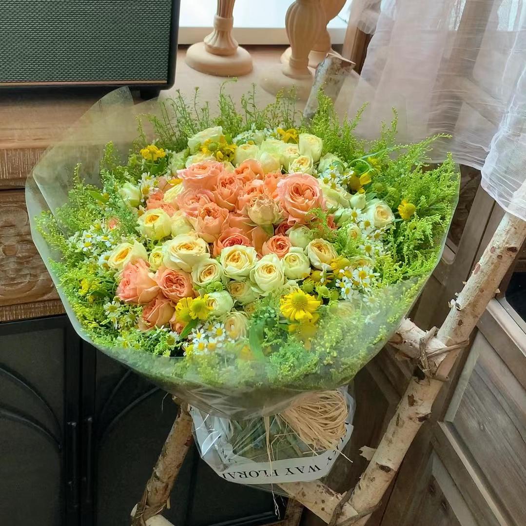 在上海摆摊卖花的春花啊