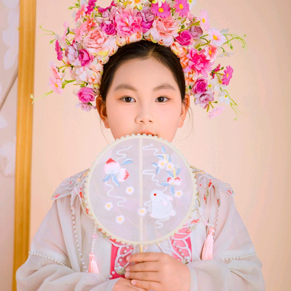 爱淘气的馨宝儿