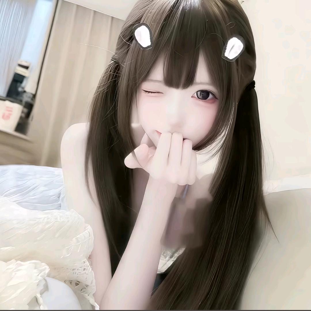 小猫偷糖吃