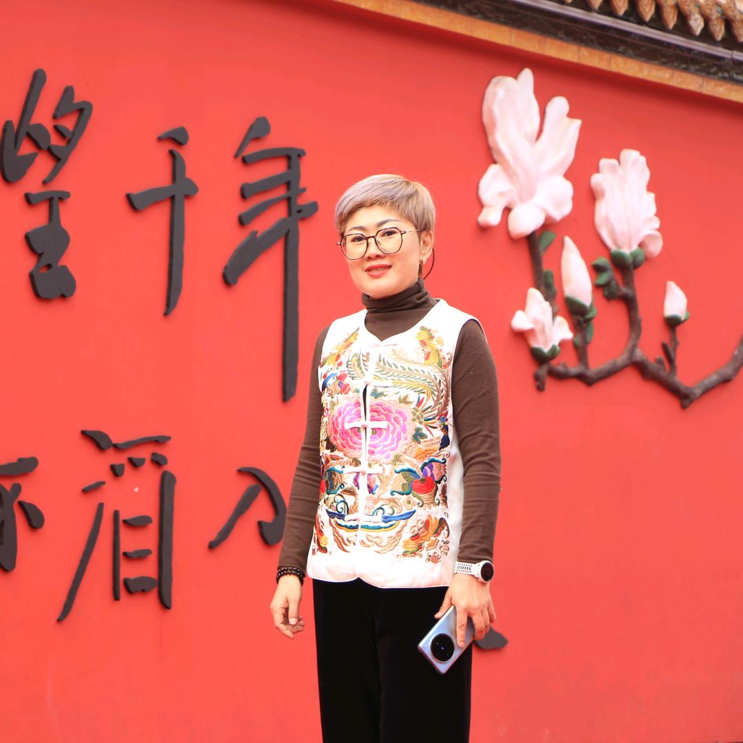 依佰多青岛街店妃妃