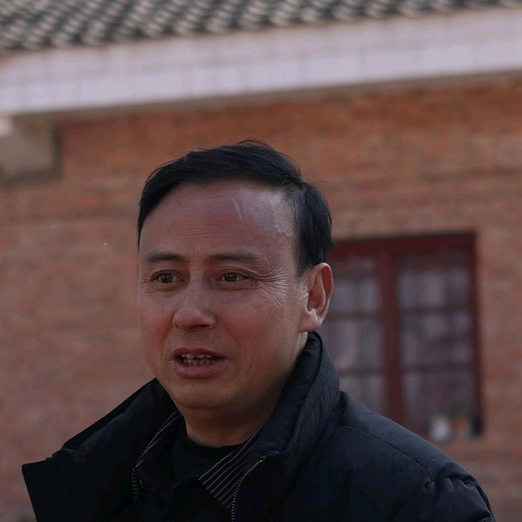 見贤思齐：志在春秋！