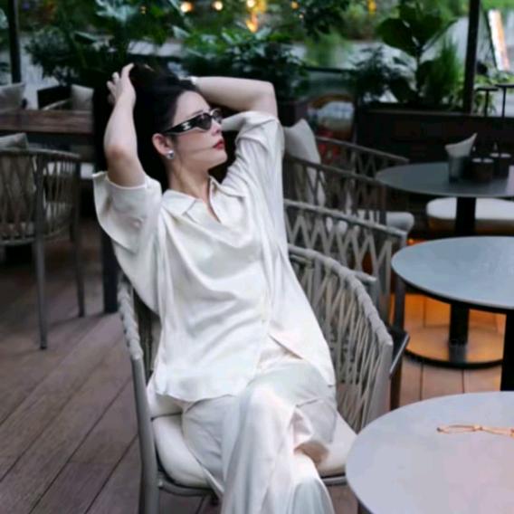 LYNEE七月（精选穿搭）