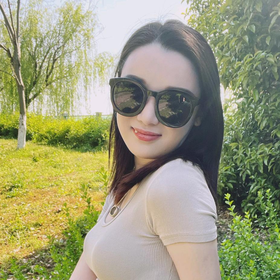 小右右