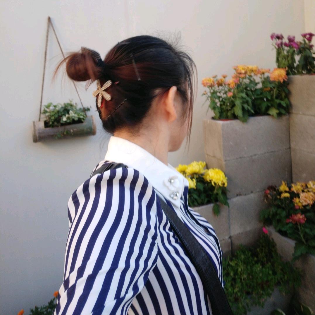 张莉🍀