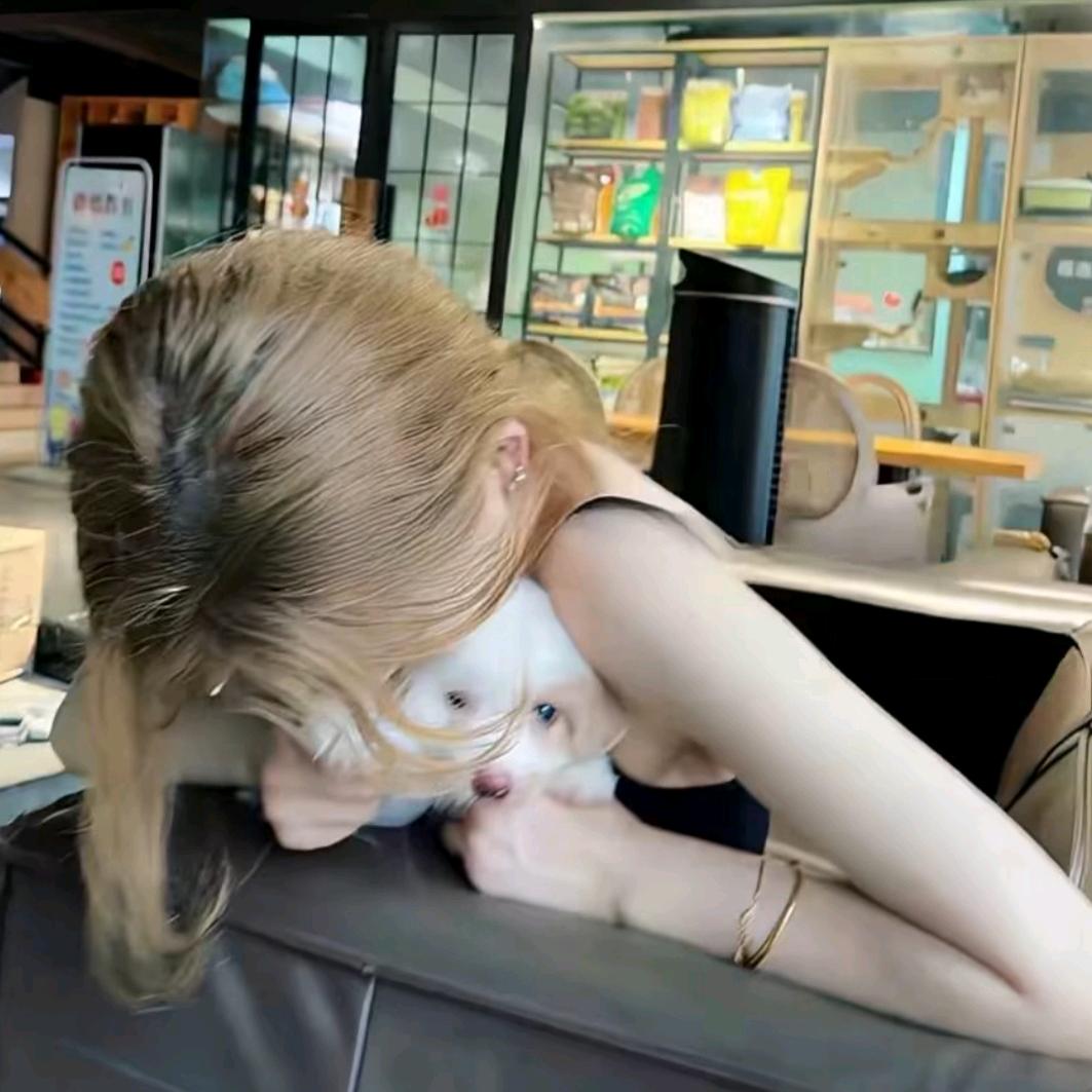孤玖.