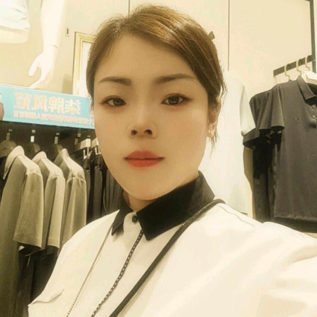柒牌太原多彩城李星