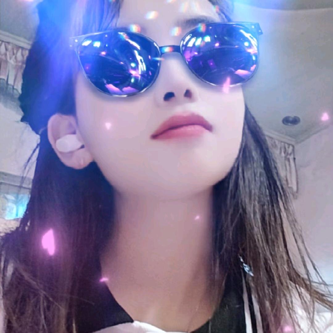 阳光💑