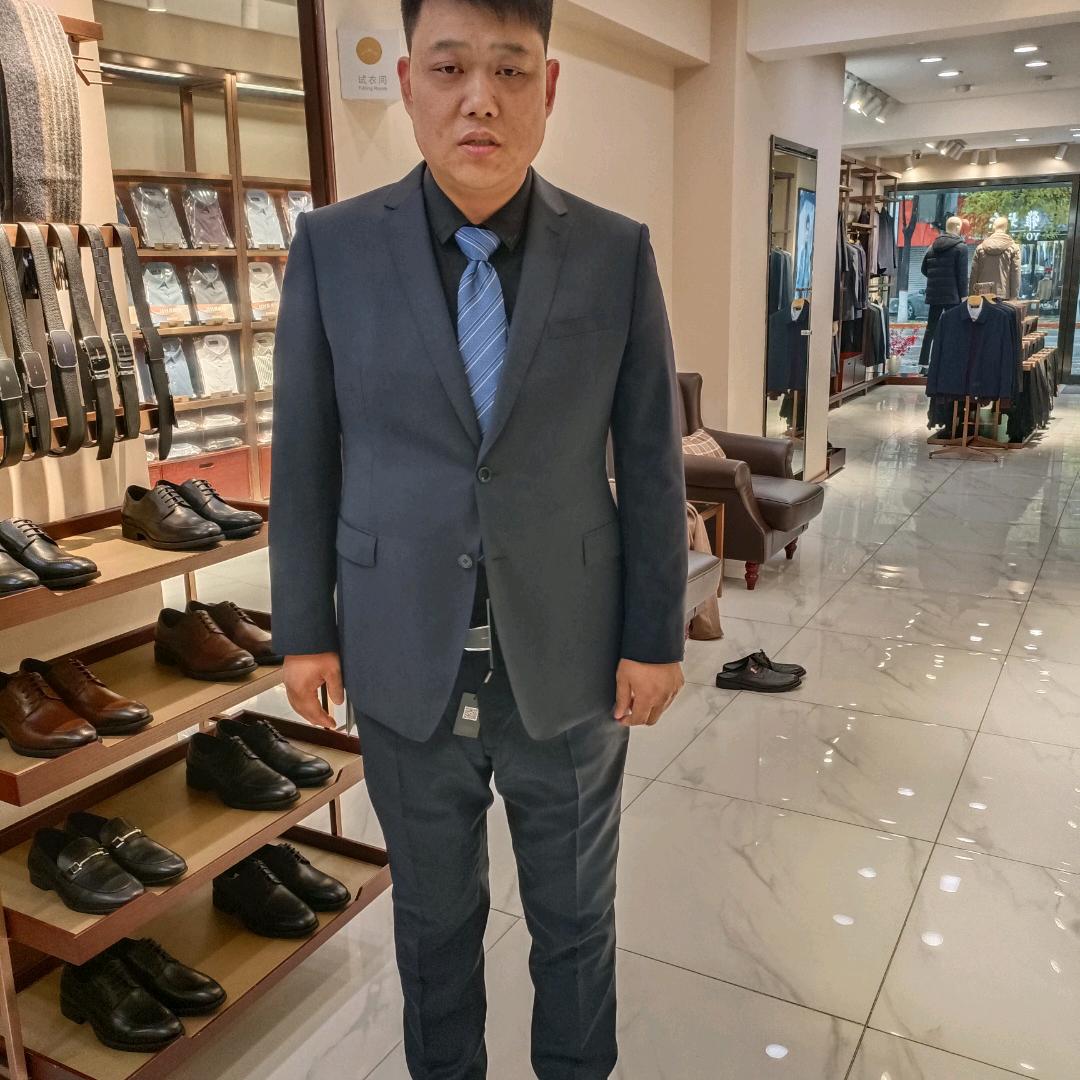 龙少行走的天花板