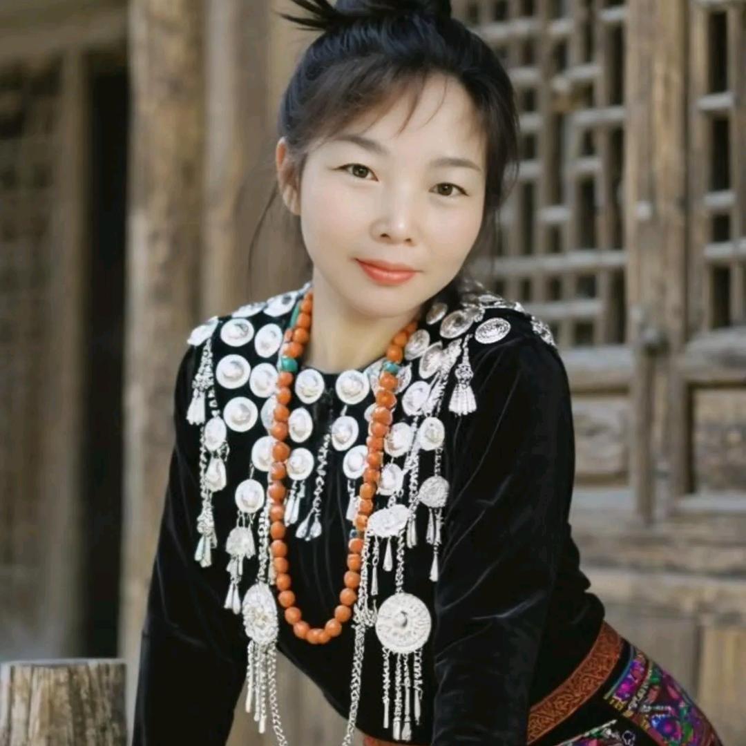 90后的工地小姐姐请忽连赞