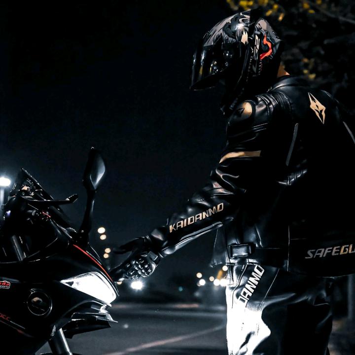 小盖同学ˇ