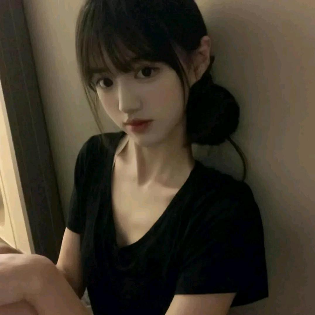 不打腮红只打哈欠
