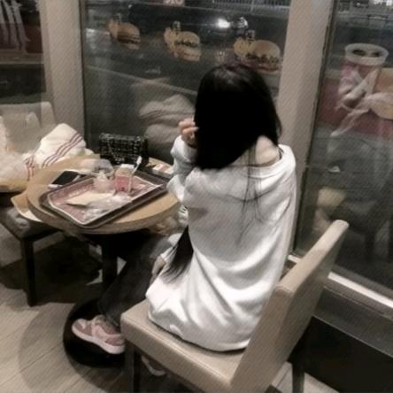 09-深情小美