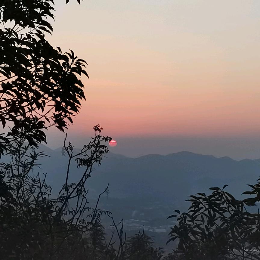 一脚穿云游戏君