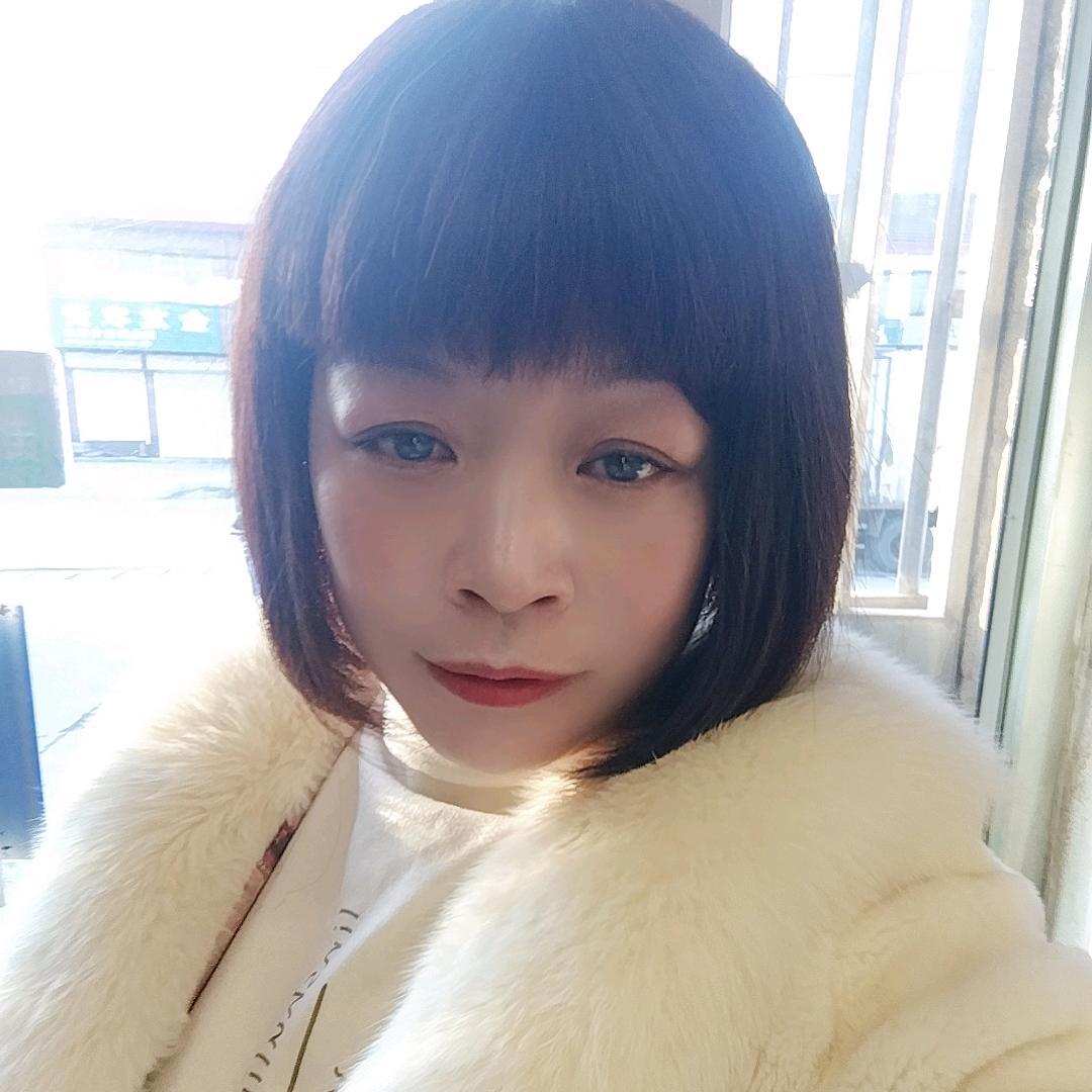 开心的小燕子