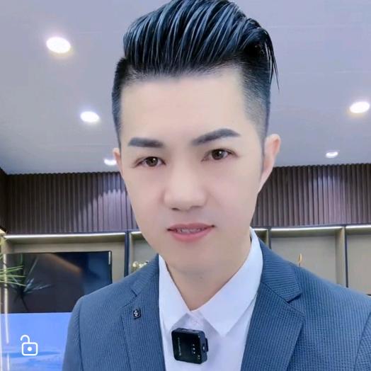 丹尼云批甄选服饰