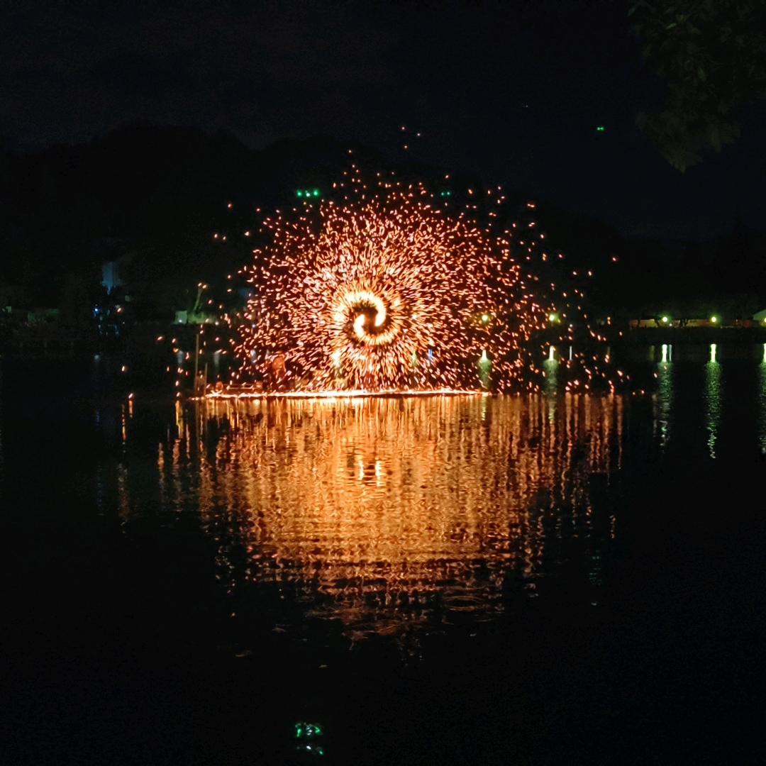 层霄
